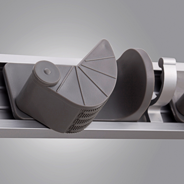 Giá treo chổi vệ sinh chất liệu kim loại - VNM-938 910