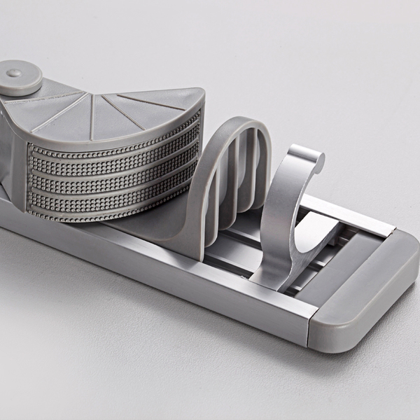 Giá treo chổi vệ sinh chất liệu kim loại - VNM-938 910